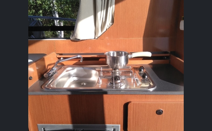 Beneteau Antares 8-kuva-4